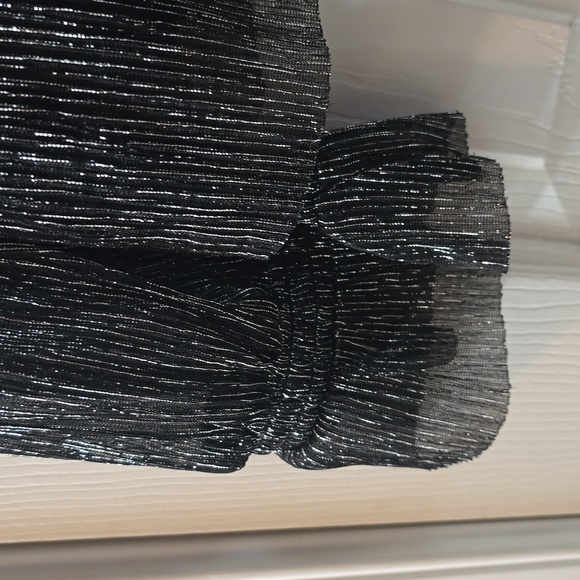 WORTHINGTON WOMEN'S CRISS-CROSS LONG SLEEVE BLACK & SILVER BLOUSE  PETITE SMALL - Picture 7 of 17